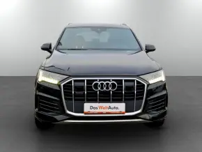Audi Q7 55 TFSI e quattro 280 kW / 381 CP thumbnail