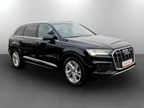 Audi Q7 55 TFSI e quattro 280 kW / 381 CP thumbnail