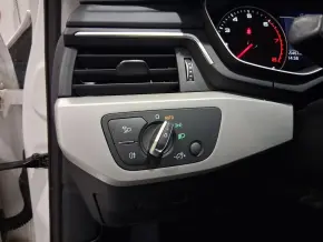 Audi A4 Limousine 35 TFSI thumbnail