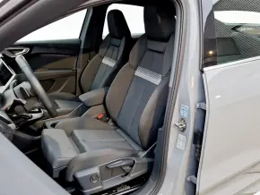 Audi Q4 SB 35 e-tron 125 kW / 170 CP thumbnail