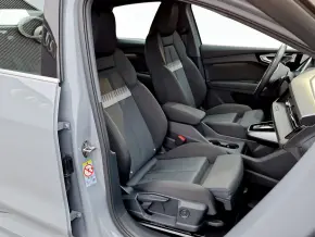 Audi Q4 SB 35 e-tron 125 kW / 170 CP thumbnail