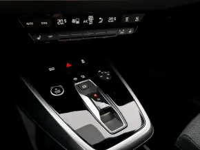 Audi Q4 SB 35 e-tron 125 kW / 170 CP thumbnail