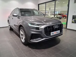 Audi Q8 50 TDI quattro thumbnail