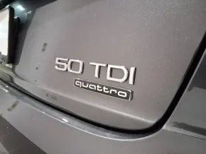 Audi Q8 50 TDI quattro thumbnail
