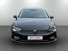 VW Noul Passat Highline 2.0 TDI DSG thumbnail