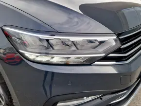 VW Noul Passat Highline 2.0 TDI DSG thumbnail