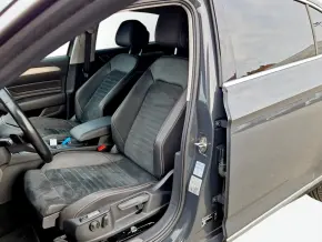 VW Noul Passat Highline 2.0 TDI DSG thumbnail
