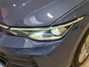 VW Golf Life 1.5 eTSI DSG ACT mild hyb TD thumbnail