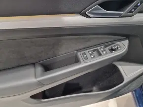 VW Golf Life 1.5 eTSI DSG ACT mild hyb TD thumbnail