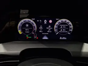 VW Golf Life 1.5 eTSI DSG ACT mild hyb TD thumbnail