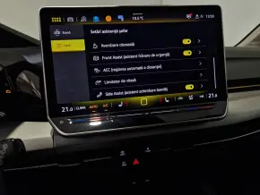 VW Golf Life 1.5 eTSI DSG ACT mild hyb TD thumbnail