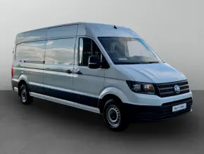 VW Crafter 3.5 Furgon L4H3 FWD 130kW thumbnail