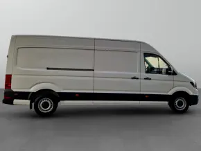 VW Crafter 3.5 Furgon L4H3 FWD 130kW thumbnail