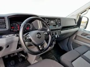 VW Crafter 3.5 Furgon L4H3 FWD 130kW thumbnail