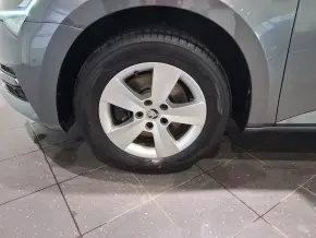 Škoda Superb Combi Ambition TDI DSG thumbnail