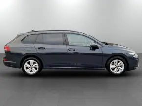 VW Golf Variant Life 2.0 TDI DSG thumbnail