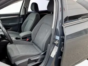 VW Golf Variant Life 2.0 TDI DSG thumbnail