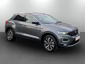 VW T-Roc Design TSI DSG thumbnail