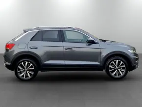 VW T-Roc Design TSI DSG thumbnail
