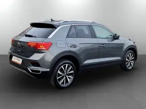 VW T-Roc Design TSI DSG thumbnail