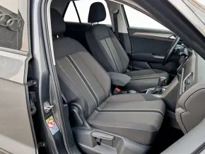 VW T-Roc Design TSI DSG thumbnail