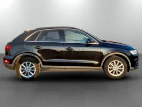 Audi Q3 2.0 TDI quattro thumbnail