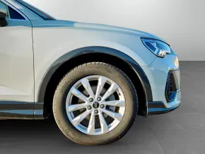 Audi Q3 Sportback 35 TFSI thumbnail