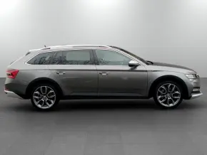 Škoda SUPERB COMBI SCOUT 2.0 TSI 4x4 DSG thumbnail