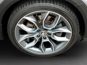 Škoda SUPERB COMBI SCOUT 2.0 TSI 4x4 DSG thumbnail