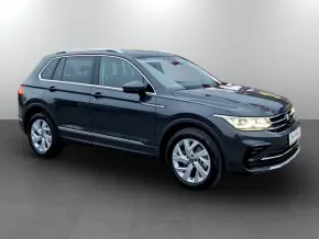 VW Noul Tiguan Elegance 2,0 TSI DSG 4Mot thumbnail