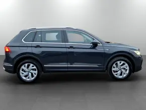 VW Noul Tiguan Elegance 2,0 TSI DSG 4Mot thumbnail