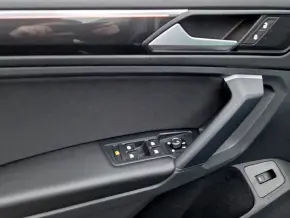 VW Noul Tiguan Elegance 2,0 TSI DSG 4Mot thumbnail