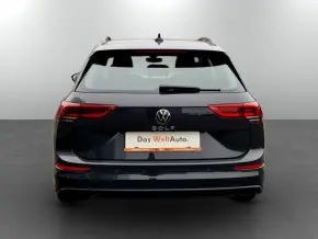 VW Golf Variant Life 2.0 TDI DSG thumbnail