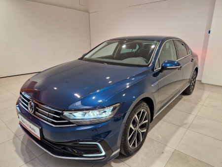 VW Noul Passat GTE 1.4 TSI 218 CP PHEV