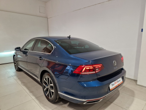 VW Noul Passat GTE 1.4 TSI 218 CP PHEV thumbnail