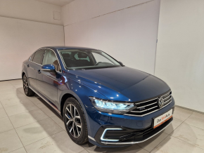 VW Noul Passat GTE 1.4 TSI 218 CP PHEV thumbnail