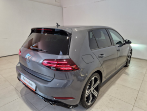 VW Golf R 2.0 TSI DSG7 thumbnail