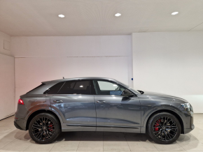 Audi Q8 PI 50 TDI quattro thumbnail