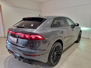 Audi Q8 PI 50 TDI quattro thumbnail