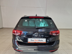 VW Noul Passat Var. Trendline 2.0 TDI DSG thumbnail