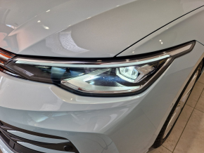 VW Noul Golf Adv. 1.5 eTSI DSG ACT m.hyb TD thumbnail
