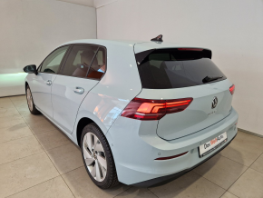 VW Noul Golf Adv. 1.5 eTSI DSG ACT m.hyb TD thumbnail