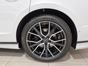 Audi A8L PI 50 TDI quattro thumbnail
