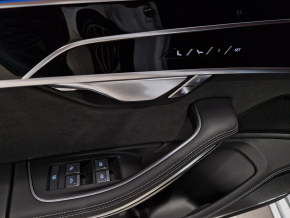 Audi A8L PI 50 TDI quattro thumbnail