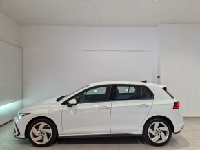 VW Golf GTE thumbnail
