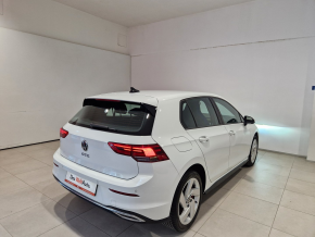 VW Golf GTE thumbnail