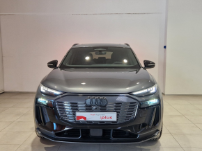 Audi Q6 e-tron quattro thumbnail