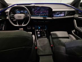 Audi Q6 e-tron quattro thumbnail