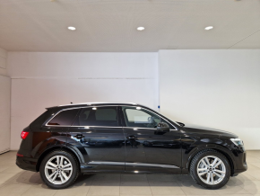 Audi Q7 PI S line 55 TFSI quattro thumbnail