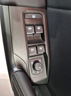 CUPRA Formentor VZ 2.0 TSI 310 PS DSG 4Drive thumbnail